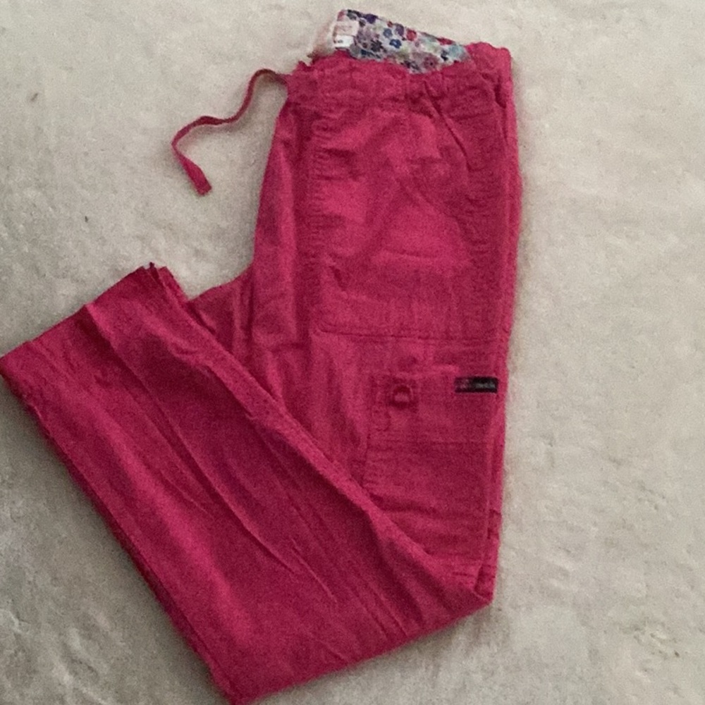 Scrub pants excellent condition